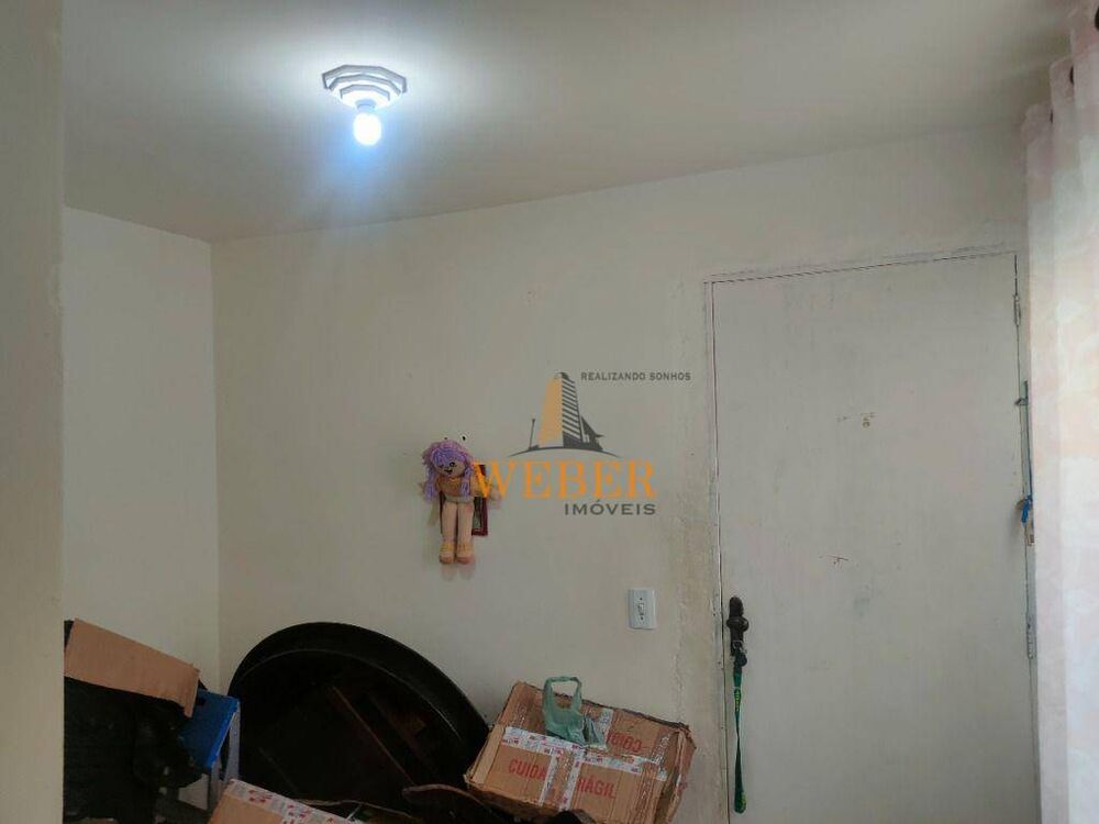 Apartamento à venda com 2 quartos, 50m² - Foto 2