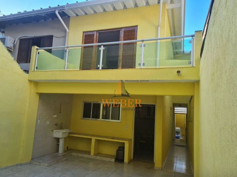 Sobrado, 3 quartos, 230 m² - Foto 1