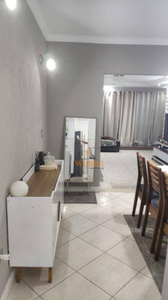 Sobrado à venda com 2 quartos, 190m² - Foto 2