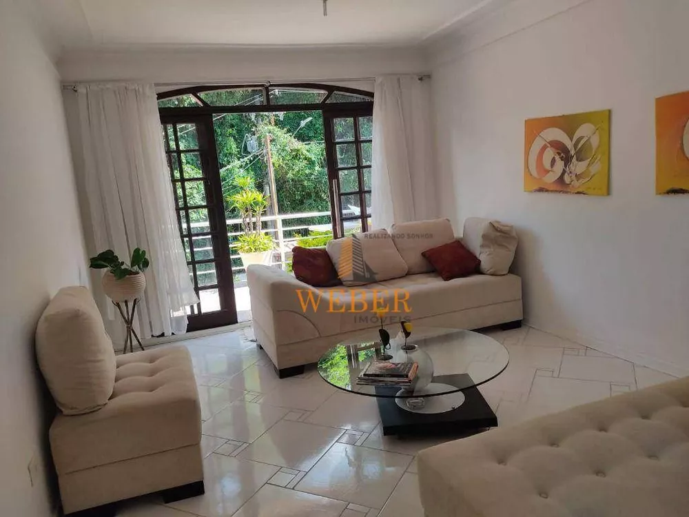 Sobrado à venda com 3 quartos, 280m² - Foto 1