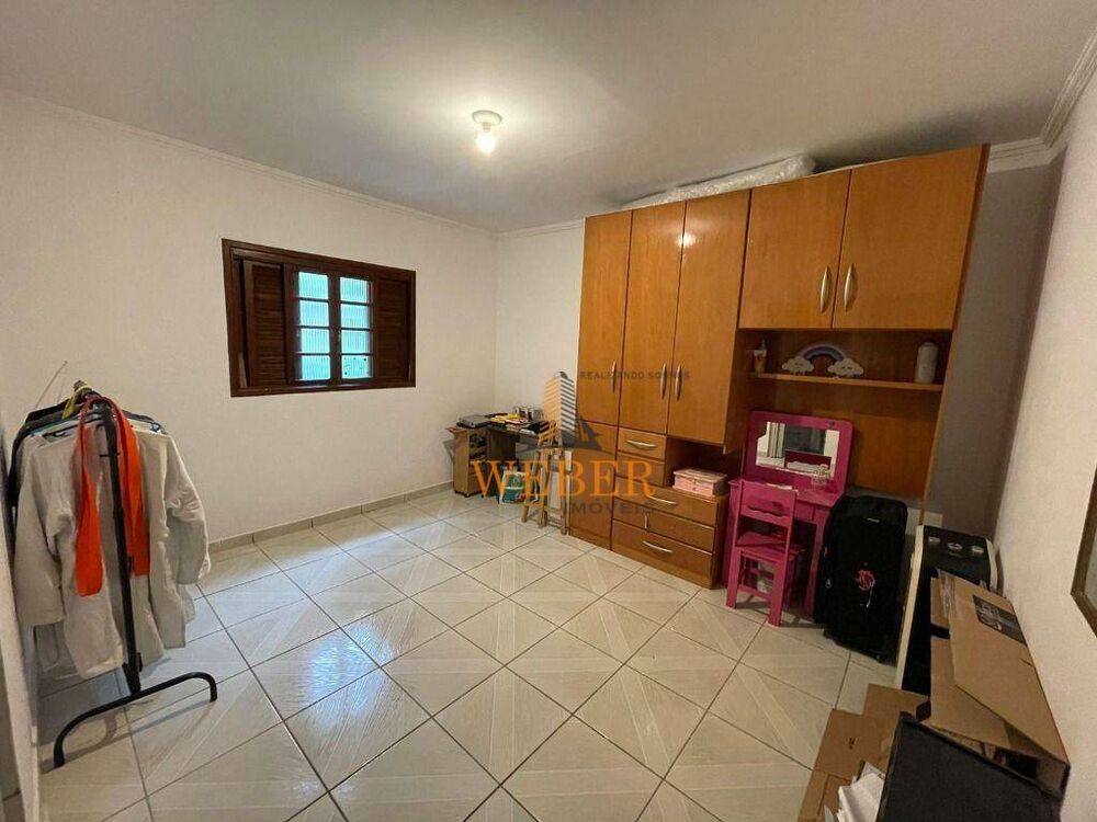 Casa, 4 quartos, 210 m² - Foto 9