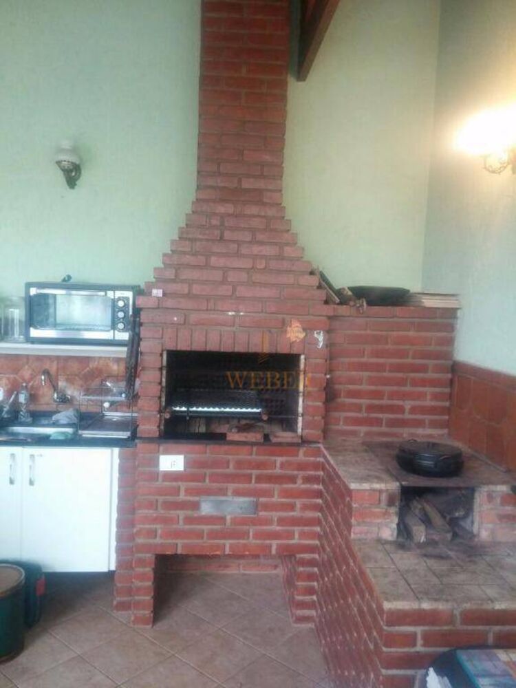 Casa de Condomínio à venda com 3 quartos, 200m² - Foto 2