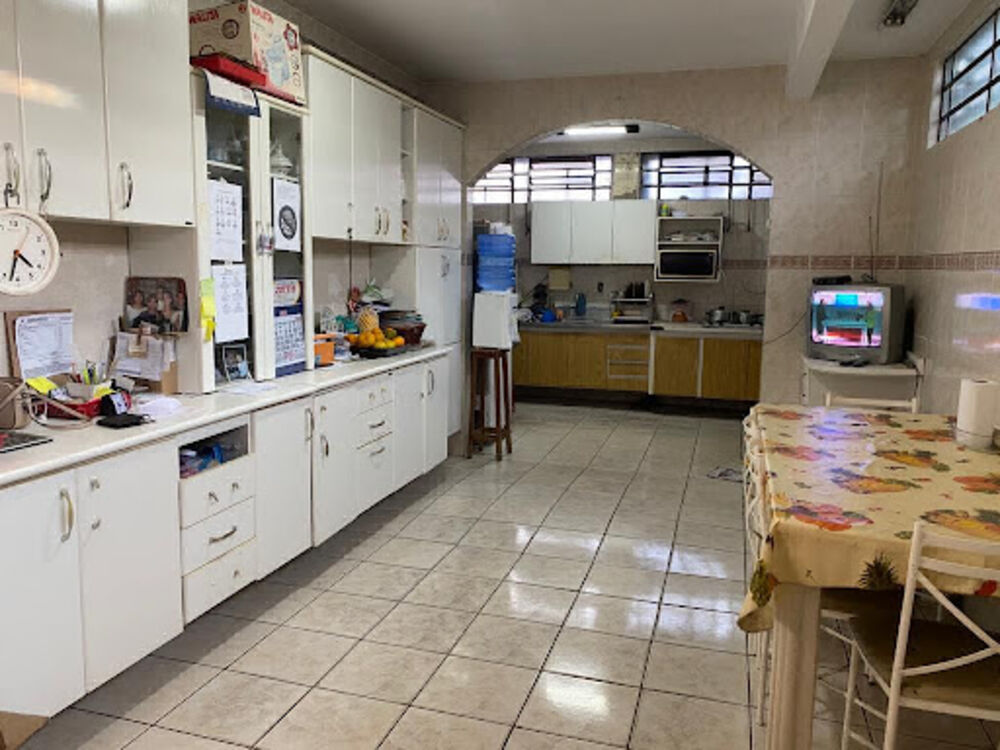 Casa à venda com 4 quartos, 243m² - Foto 8