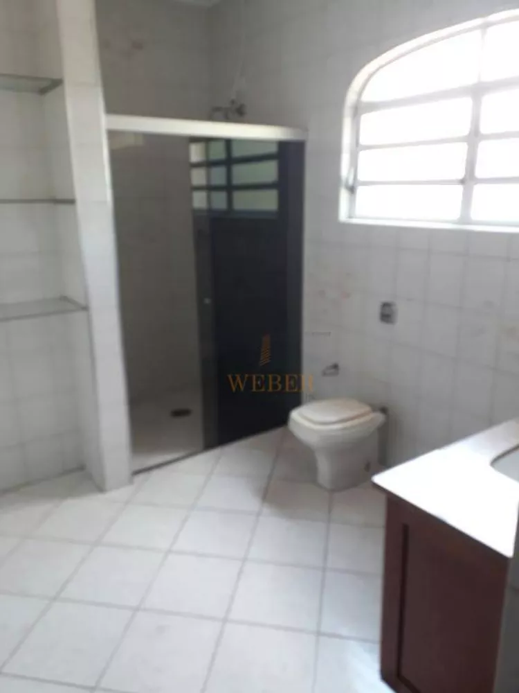 Casa à venda com 3 quartos, 192m² - Foto 2