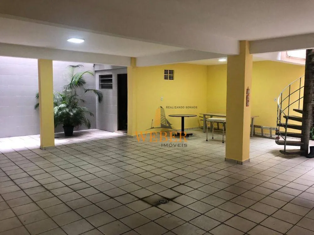 Casa, 3 quartos, 261 m² - Foto 2