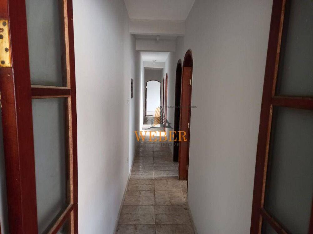 Sobrado, 4 quartos, 240 m² - Foto 2