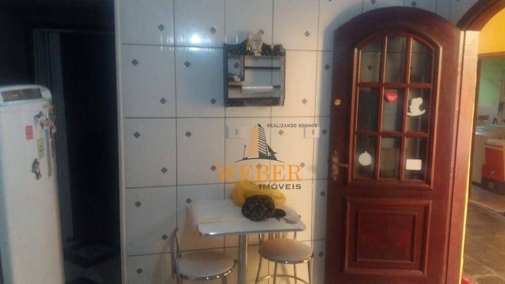 Casa, 4 quartos, 225 m² - Foto 3