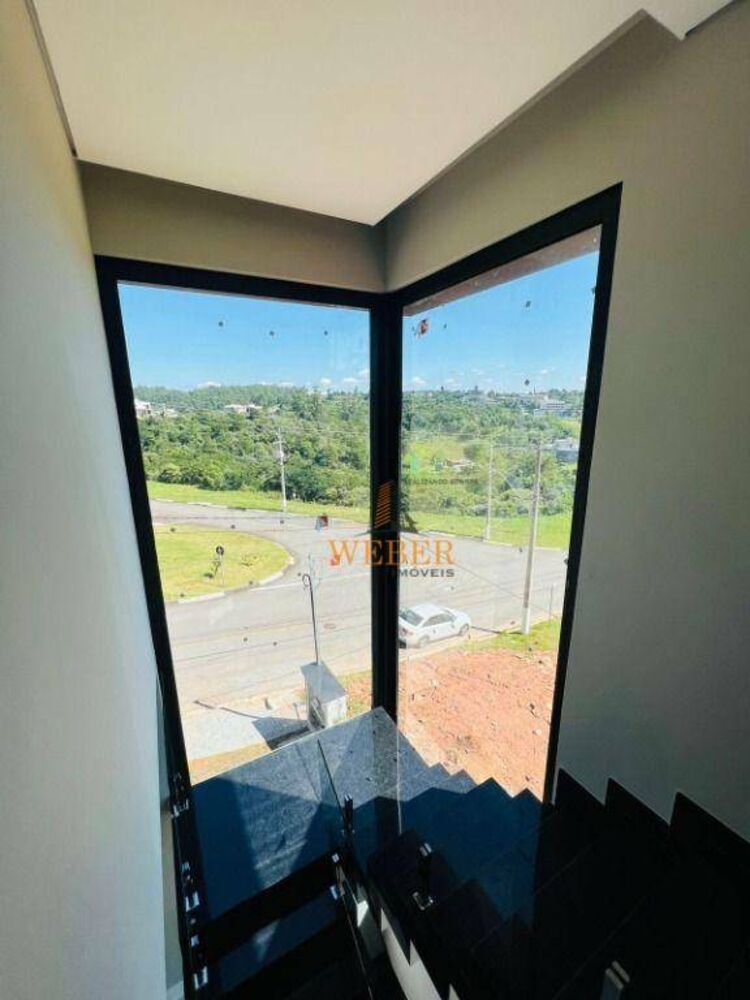 Sobrado, 3 quartos, 271 m² - Foto 3