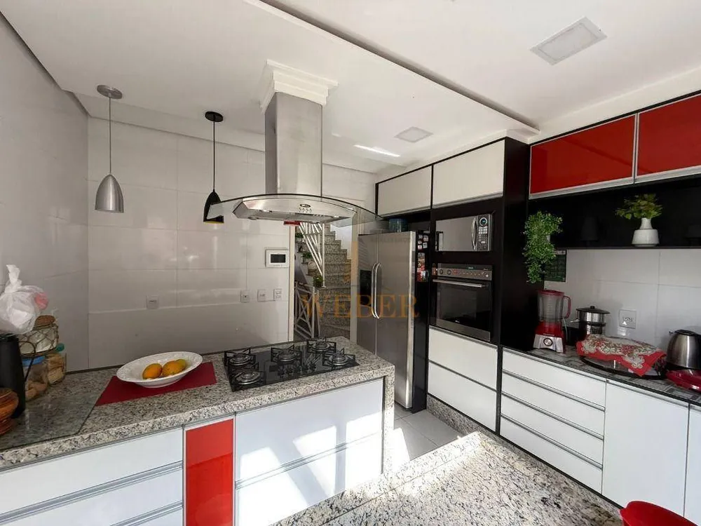 Casa, 3 quartos, 148 m² - Foto 1