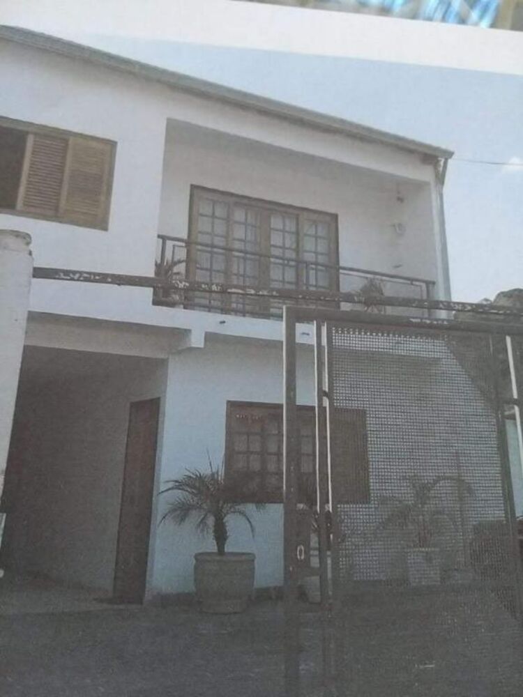 Sobrado, 6 quartos, 261 m² - Foto 1