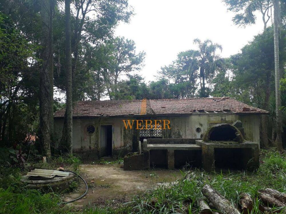 Chácara à venda com 6 quartos, 200m² - Foto 5