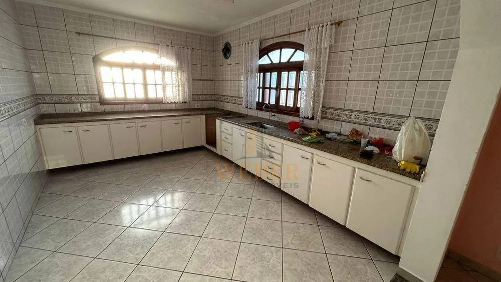 Casa, 3 quartos, 230 m² - Foto 6