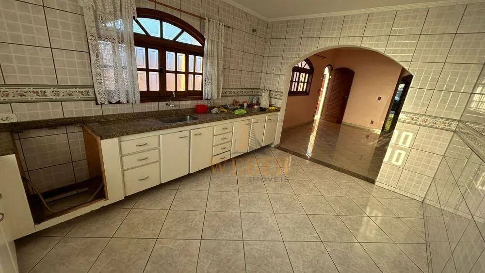 Casa, 3 quartos, 230 m² - Foto 7