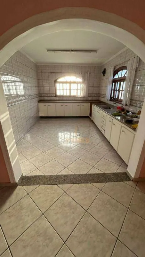 Casa, 3 quartos, 230 m² - Foto 2