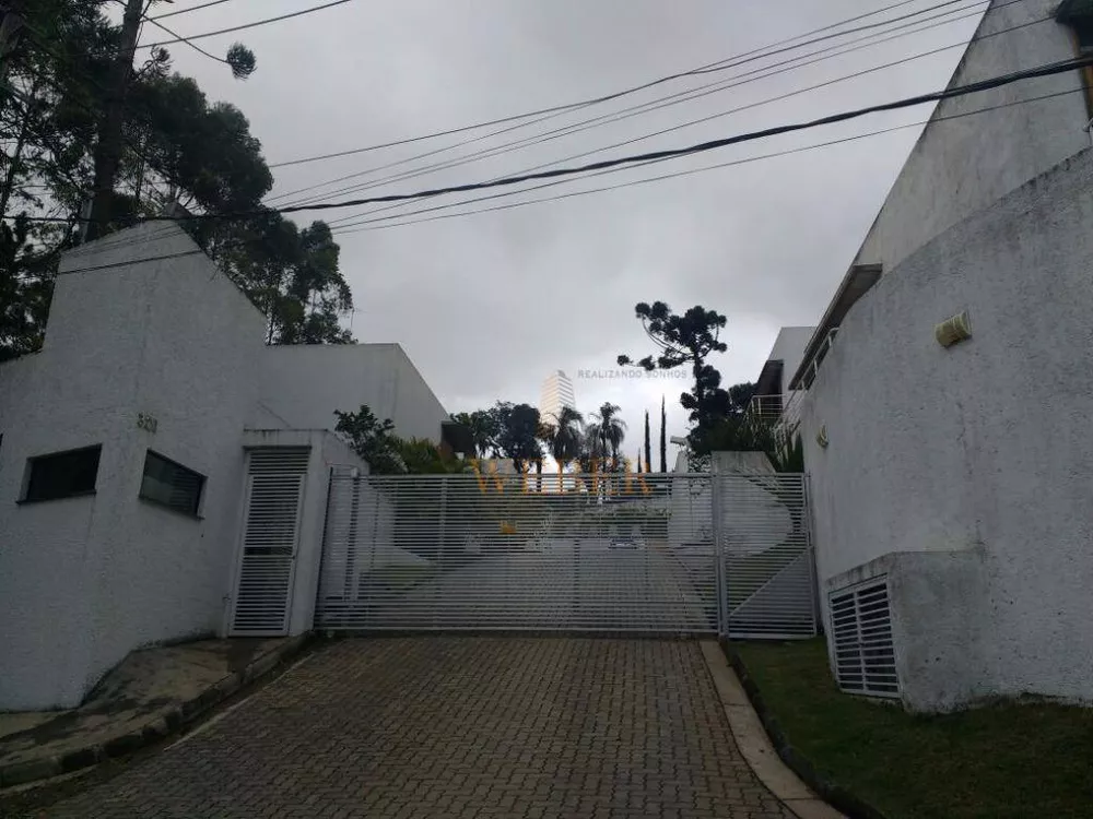 Casa à venda com 3 quartos, 200m² - Foto 2