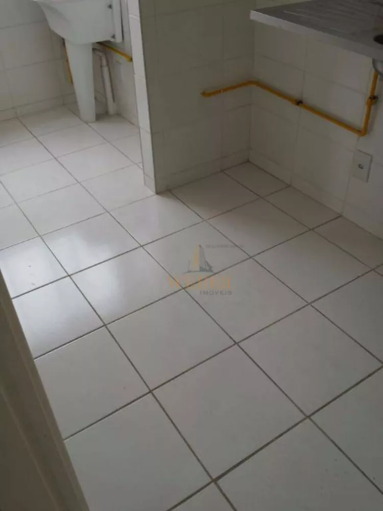 Apartamento à venda com 2 quartos, 44m² - Foto 4