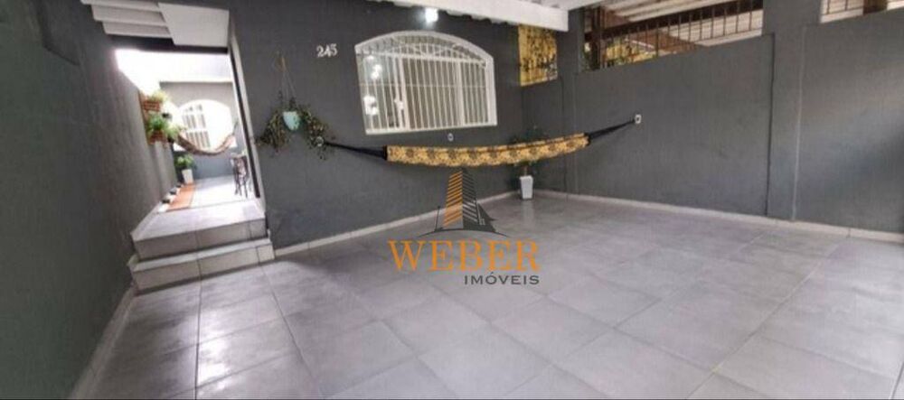 Casa à venda com 3 quartos, 87m² - Foto 1