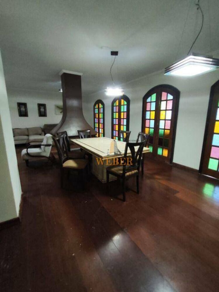 Casa à venda e aluguel com 5 quartos, 1800m² - Foto 8