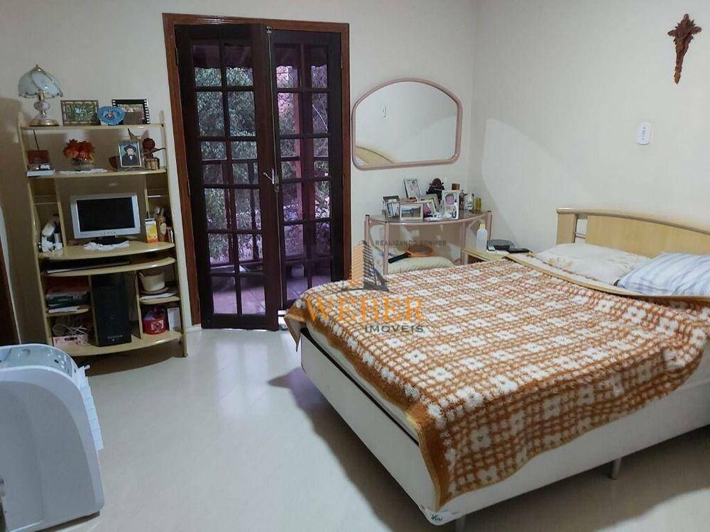 Sobrado à venda com 3 quartos, 210m² - Foto 5