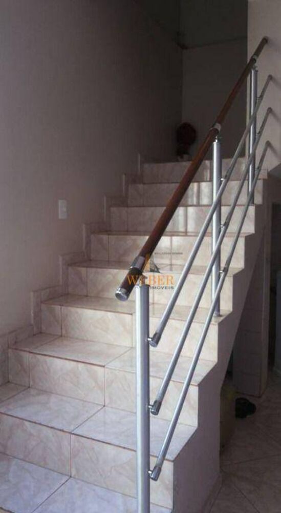 Casa à venda com 4 quartos, 180m² - Foto 3
