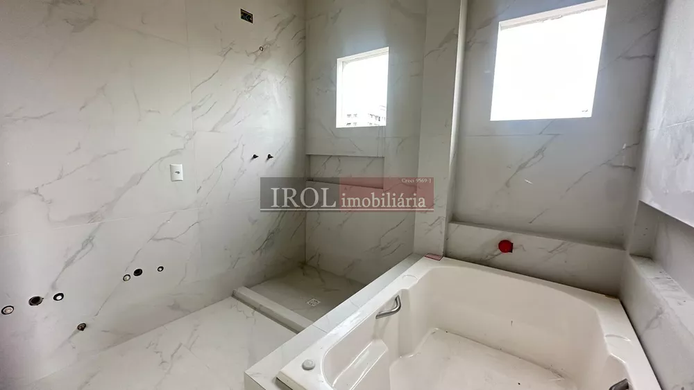 Apartamento à venda com 3 quartos, 170m² - Foto 7