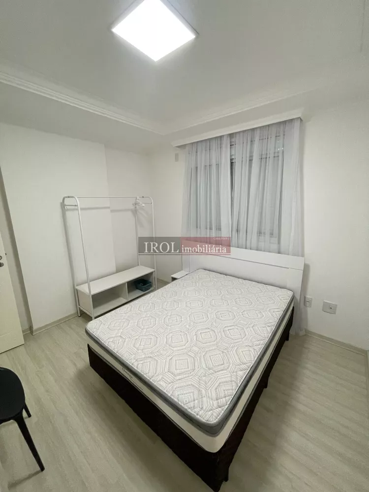 Apartamento à venda com 4 quartos, 182m² - Foto 5