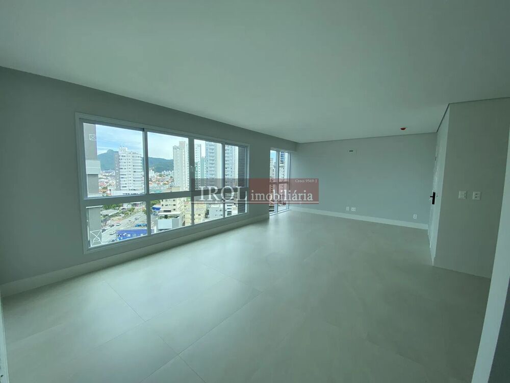 Apartamento, 4 quartos, 132 m² - Foto 2