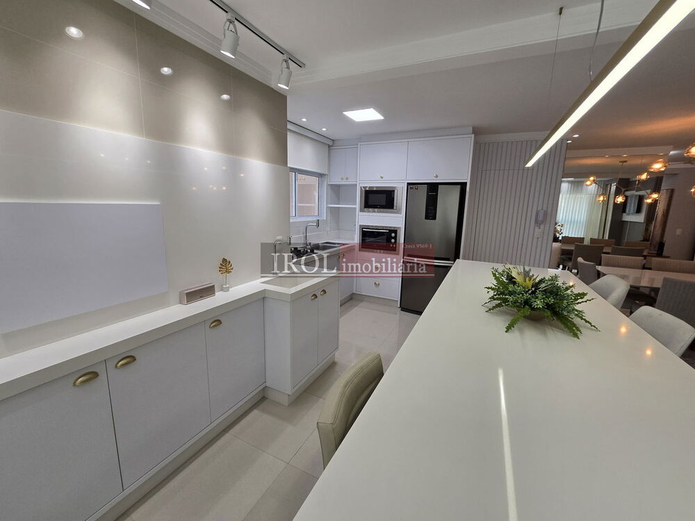 Apartamento, 3 quartos, 137 m² - Foto 2