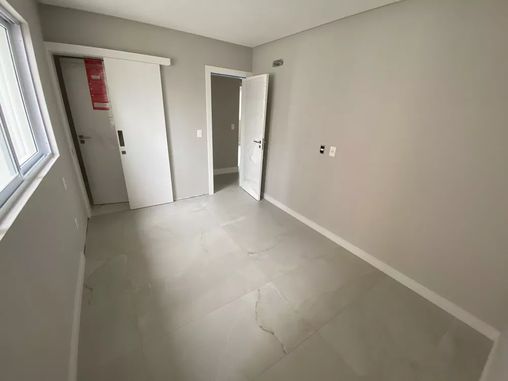 Apartamento, 3 quartos, 130 m² - Foto 1