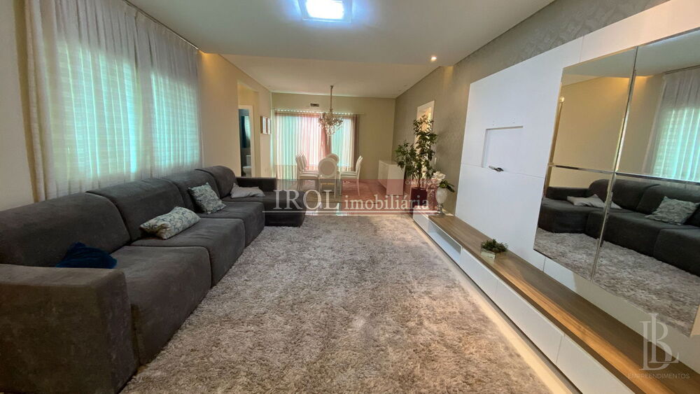 Casa, 3 quartos, 387 m² - Foto 1