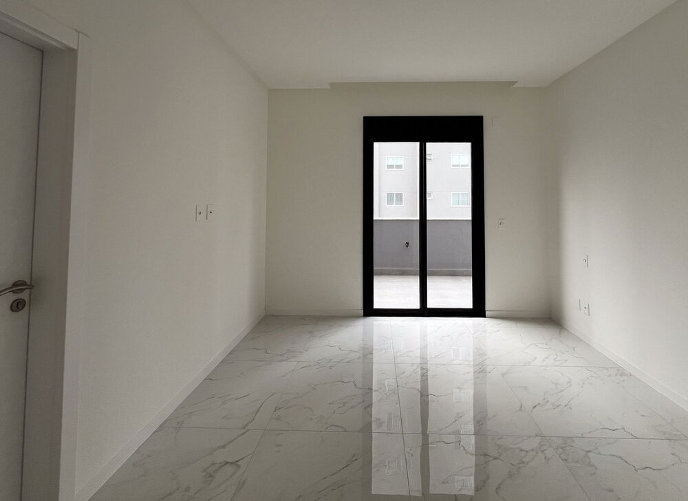 Apartamento, 3 quartos, 260 m² - Foto 1