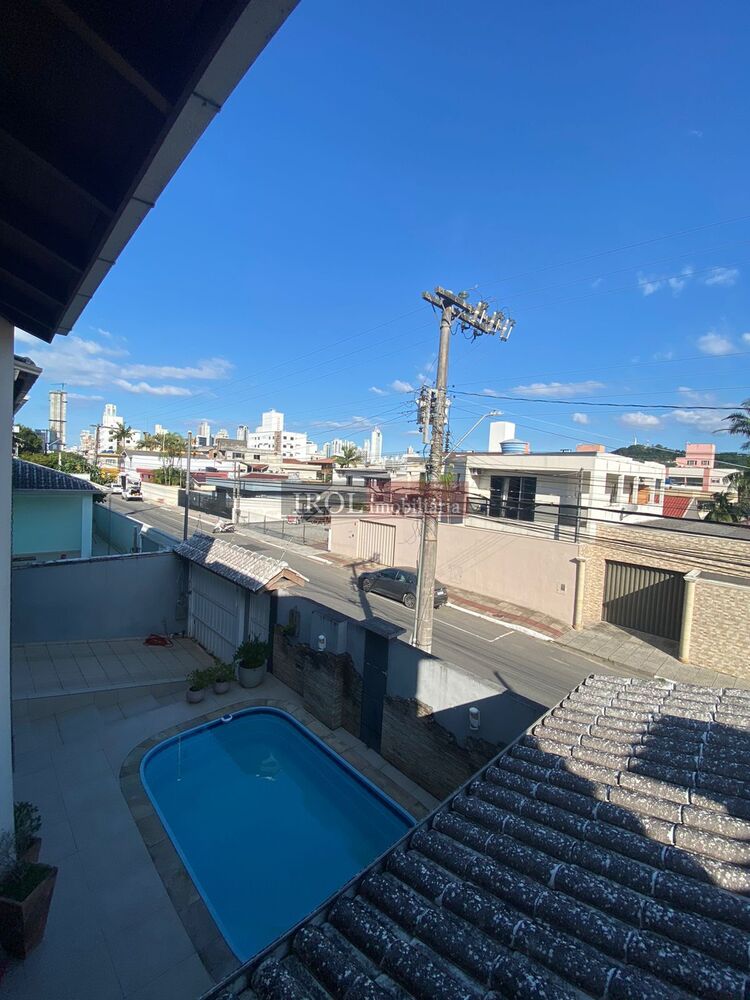 Casa, 5 quartos, 270 m² - Foto 5