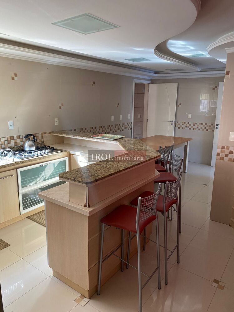 Casa, 5 quartos, 270 m² - Foto 11