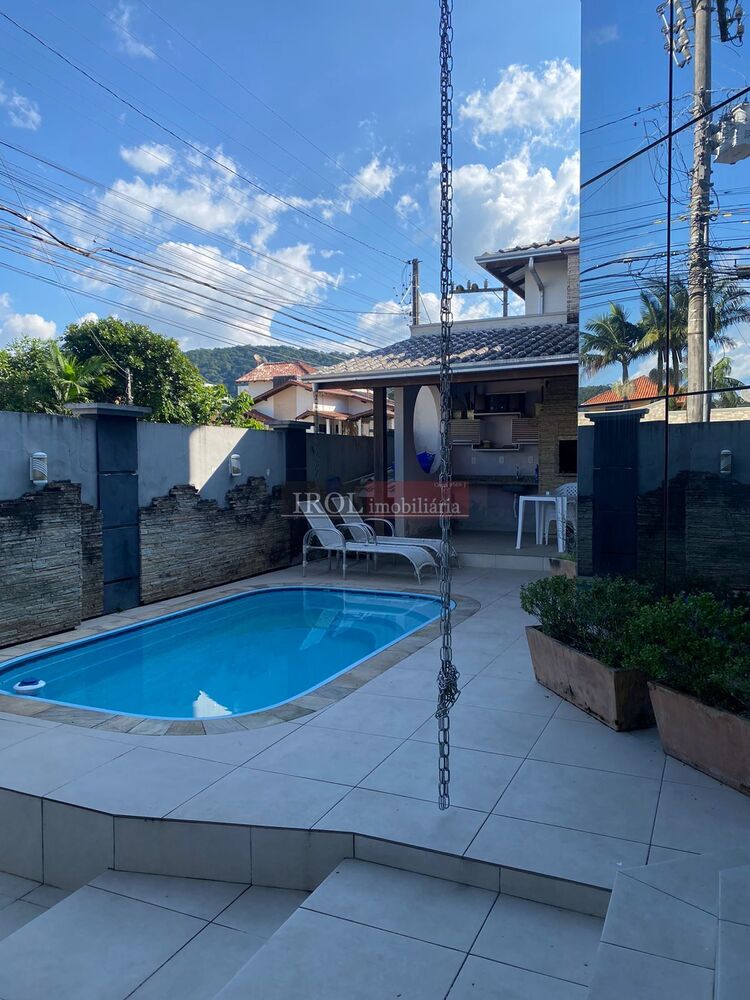 Casa, 5 quartos, 270 m² - Foto 2