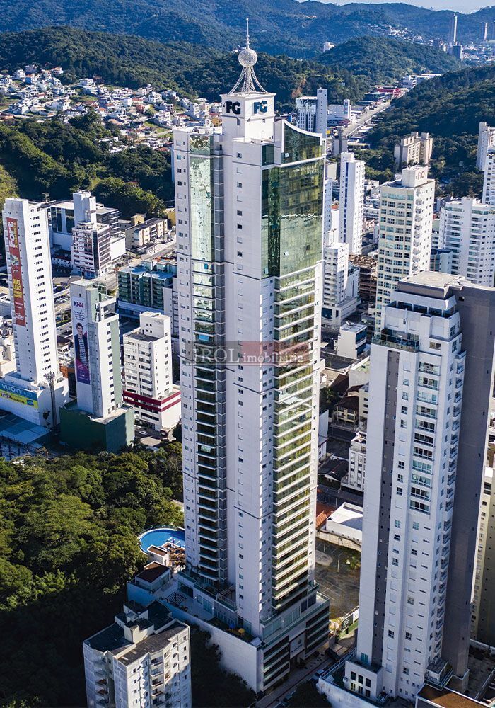 Apartamento, 4 quartos, 228 m² - Foto 1