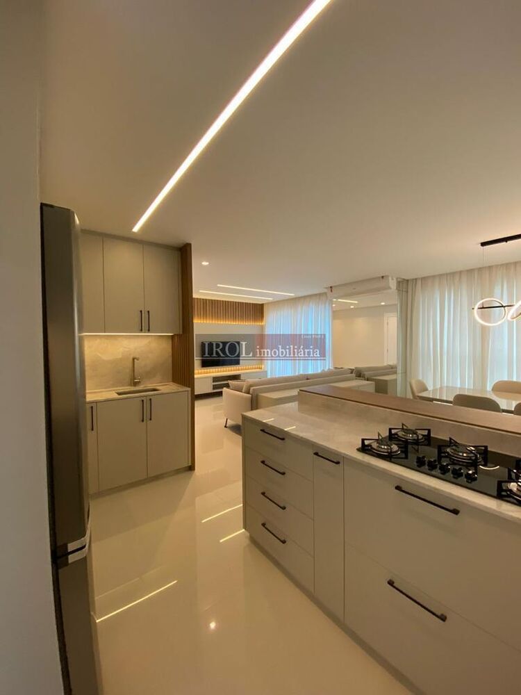 Apartamento, 3 quartos, 140 m² - Foto 2