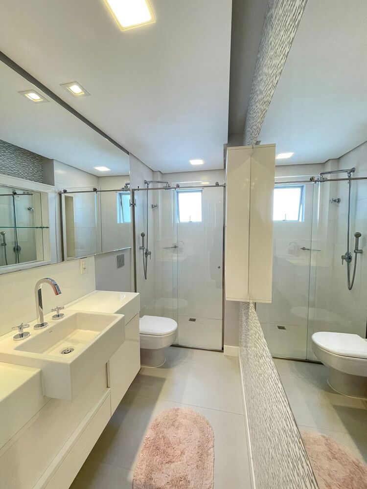Apartamento para alugar com 3 quartos, 240m² - Foto 18
