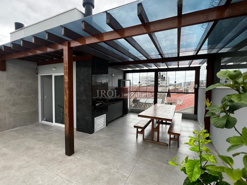 Casa, 3 quartos, 211 m² - Foto 1