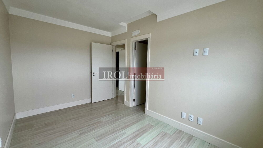 Apartamento, 4 quartos, 228 m² - Foto 4