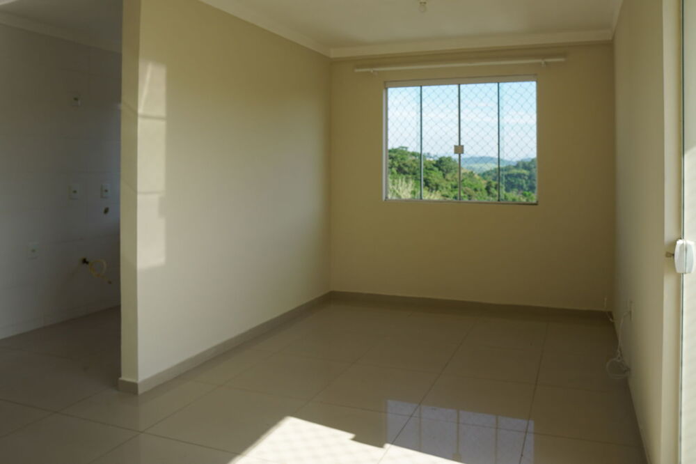 Apartamento à venda com 2 quartos, 64m² - Foto 4