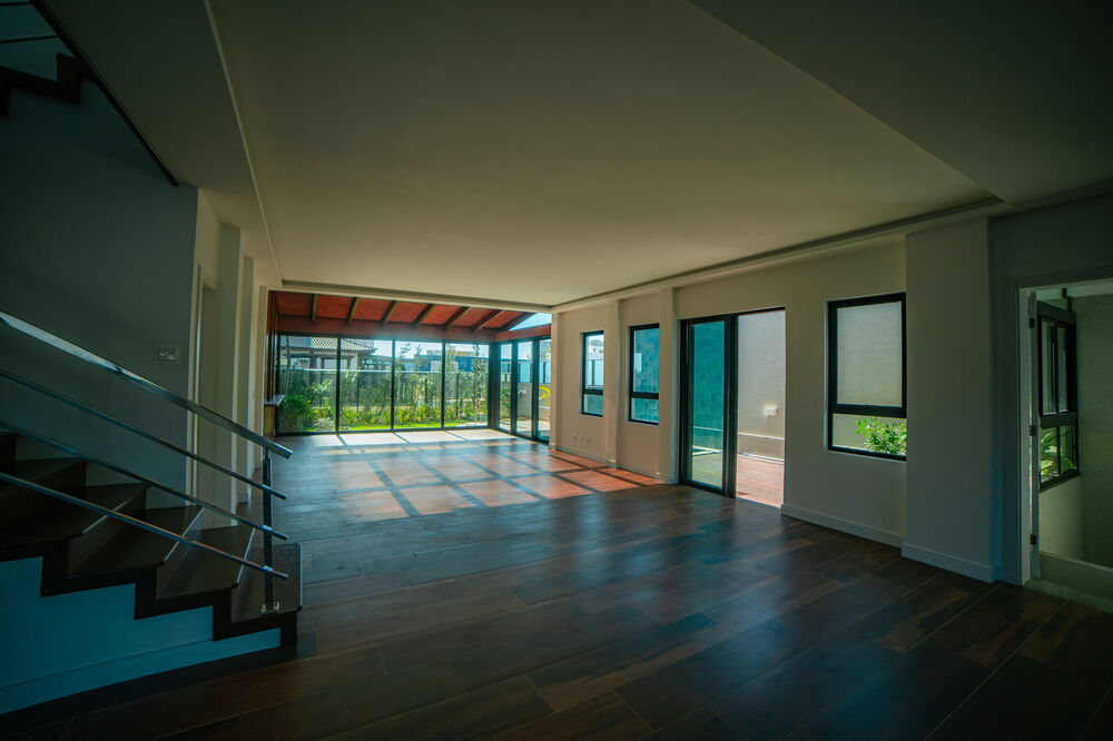 Casa à venda com 3 quartos, 360m² - Foto 4