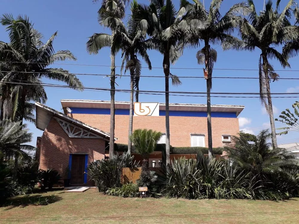 Casa de Condomínio à venda com 4 quartos, 500m² - Foto 2