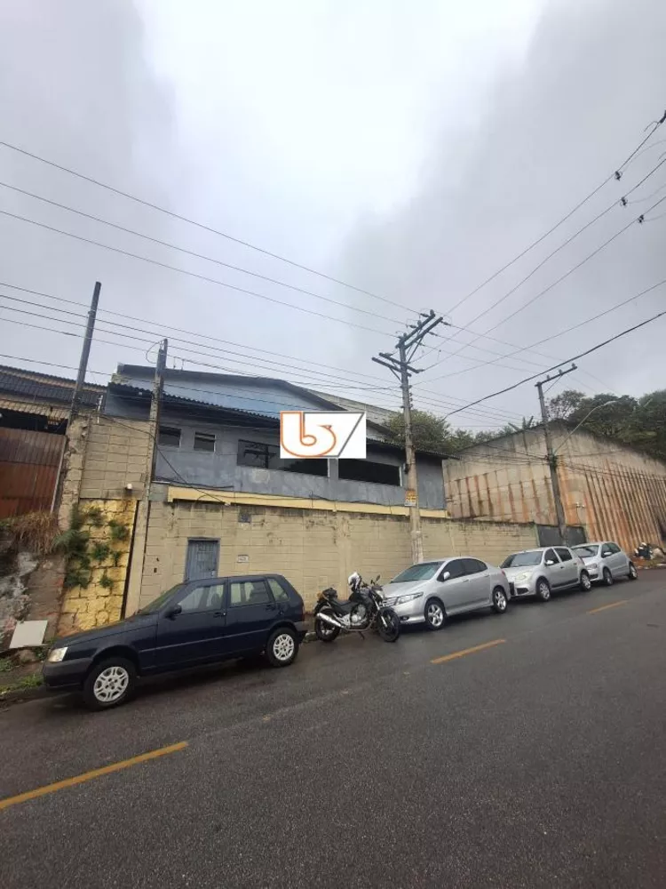 Depósito-Galpão-Armazém para alugar, 629m² - Foto 1