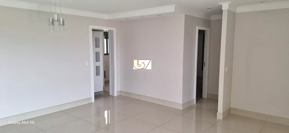 Apartamento para alugar com 3 quartos, 90m² - Foto 4