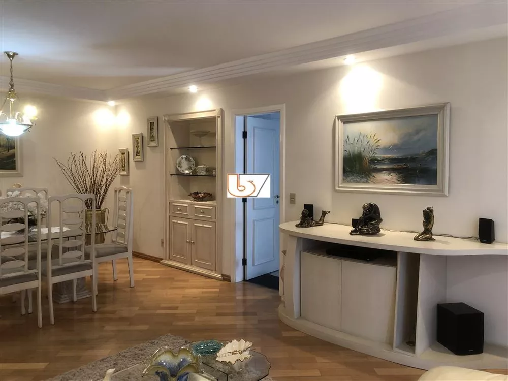 Apartamento para alugar com 3 quartos, 164m² - Foto 4