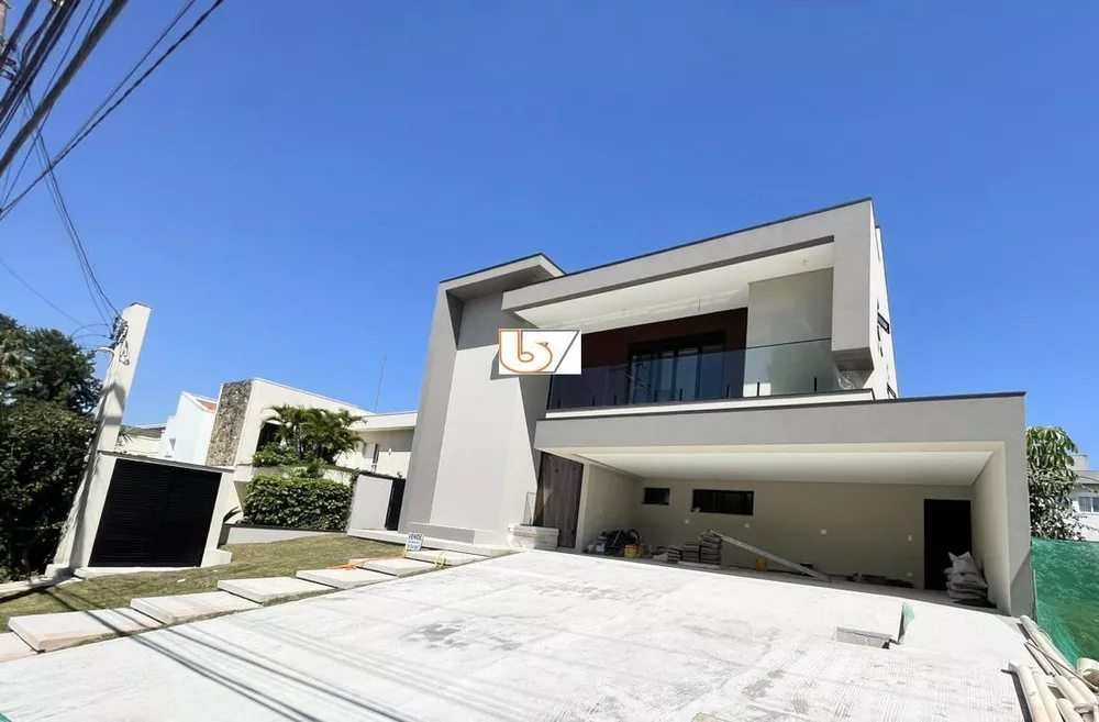 Casa de Condomínio à venda com 4 quartos, 560m² - Foto 4