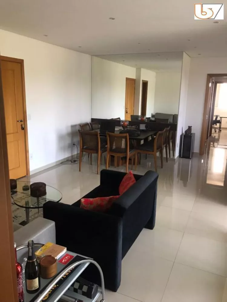 Apartamento à venda com 3 quartos, 123m² - Foto 3