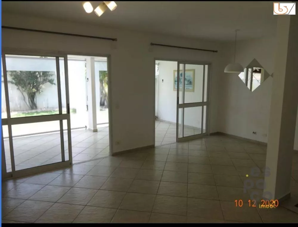 Casa de Condomínio à venda com 4 quartos, 165m² - Foto 2