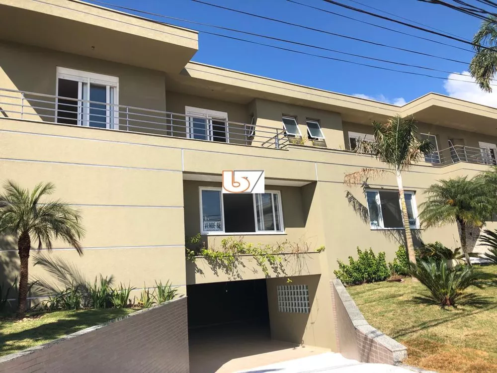 Casa de Condomínio à venda com 6 quartos, 1360m² - Foto 3