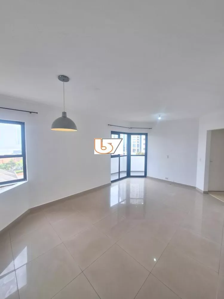 Apartamento para alugar com 3 quartos, 109m² - Foto 3